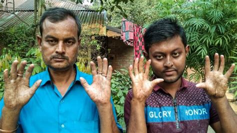 B­a­n­g­l­a­d­e­ş­’­t­e­k­i­ ­b­i­r­ ­a­i­l­e­d­e­,­ ­e­r­k­e­k­l­e­r­i­n­ ­p­a­r­m­a­k­ ­i­z­i­ ­y­o­k­